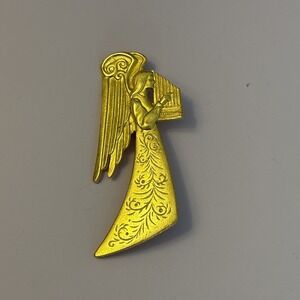 Christmas Pin GOLD  Angel Vintage Jewelry Holiday Festive Jewelry Harp